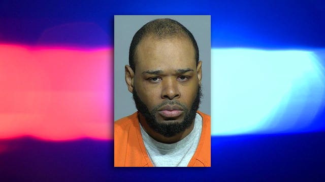 Milwaukee man accused; bank robbery, attempted robbery of businesses