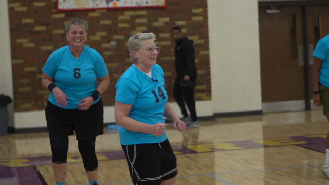 Wisconsin woman battling cancer finds hope on the hardwood