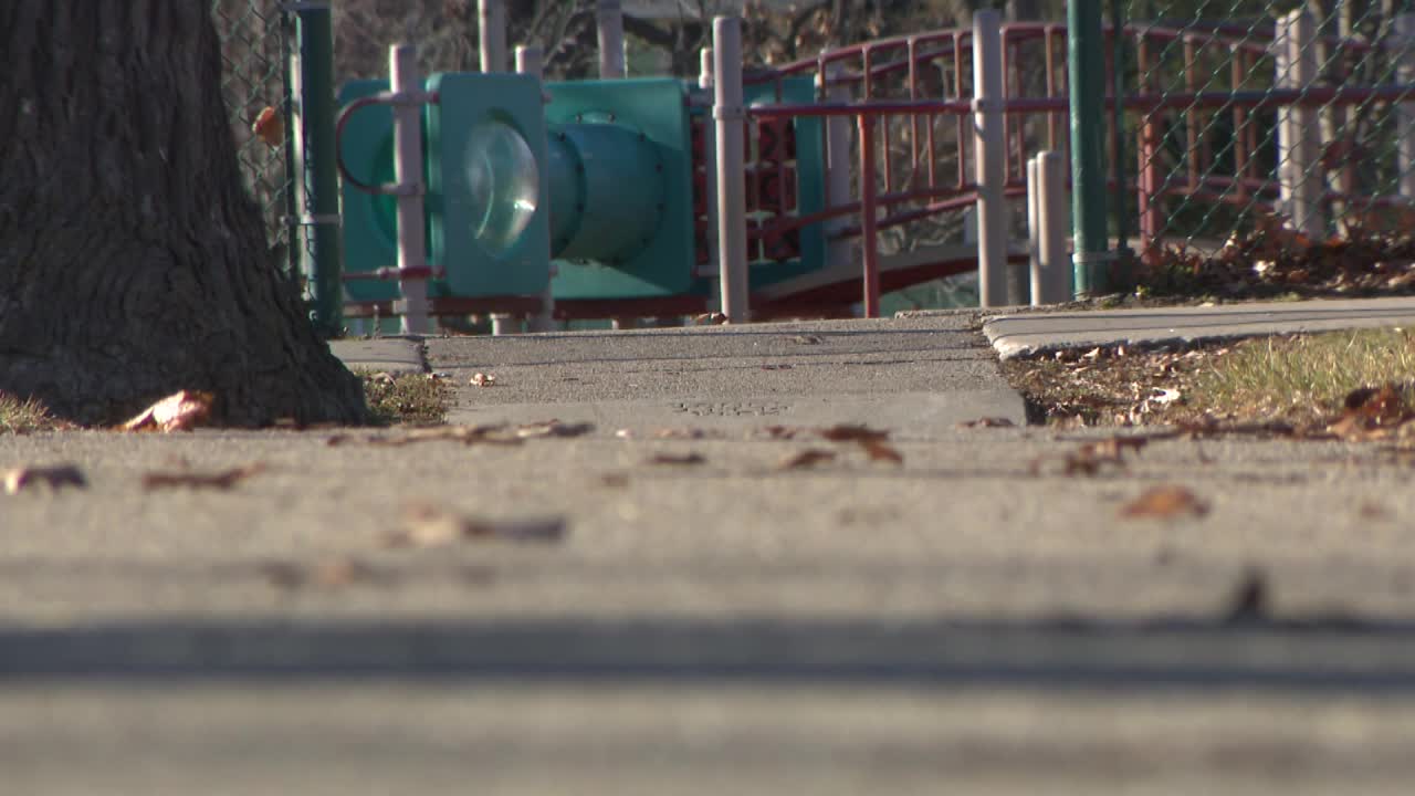 Kenosha school closures parents react to district s vote FOX6 Milwaukee