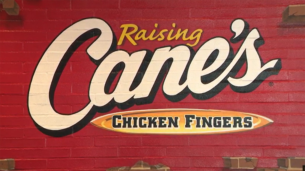 Raising Cane's opens in Kenosha; features double drivethru TrendRadars
