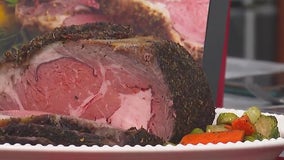 Herb-seasoned rib roast with red wine pan sauce: recipe