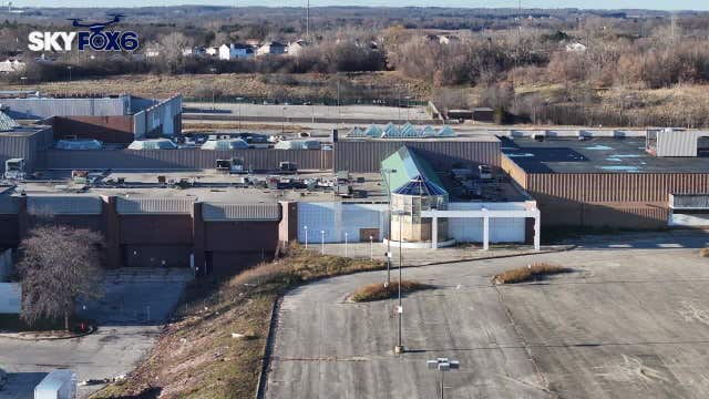 Northridge Mall demolition; Common Council votes to accept $15M