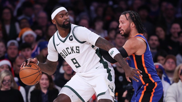 Bucks beat Knicks; Antetokounmpo, Portis lead scoring