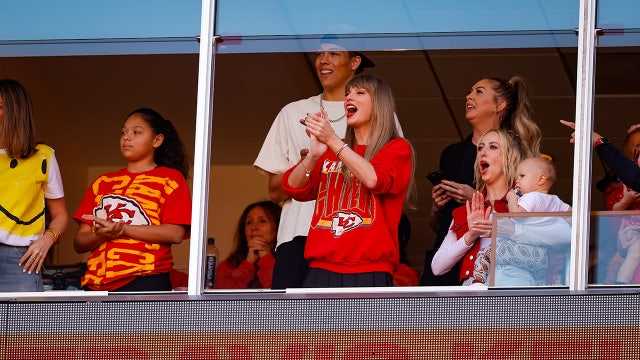 Taylor Swift in Green Bay for Packers-Chiefs game