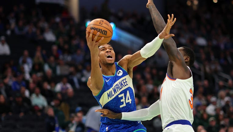 Bucks Beat Knicks, Breezing Into In-Season Tournament Semifinals | FOX6 ...