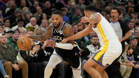 Milwaukee Bucks surge past Warriors with 46-point 4th quarter