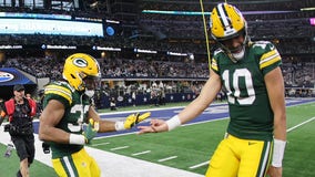 Packers beat Cowboys, pulling a wild-card stunner, advancing forward