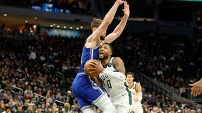 Bucks stun Kings on Lillard's buzzer-beating 3-pointer in overtime