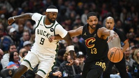 Bucks lose to Cavaliers without Giannis