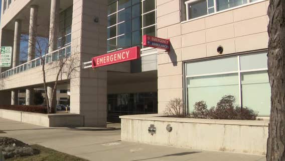 Milwaukee hospital stabbing, security guard injured