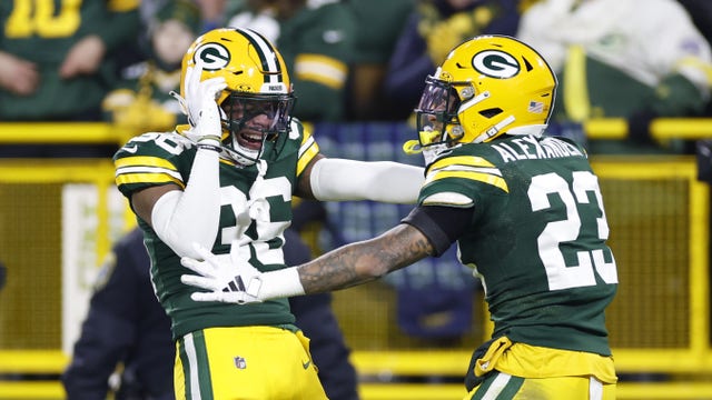 Packers beat Bears to clinch playoff berth; Dallas game set for Jan. 14