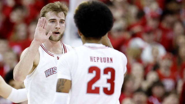 No. 13 Wisconsin beats Michigan State 81-66