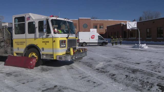Natural gas leak outside Hales Corners school, students evacuated