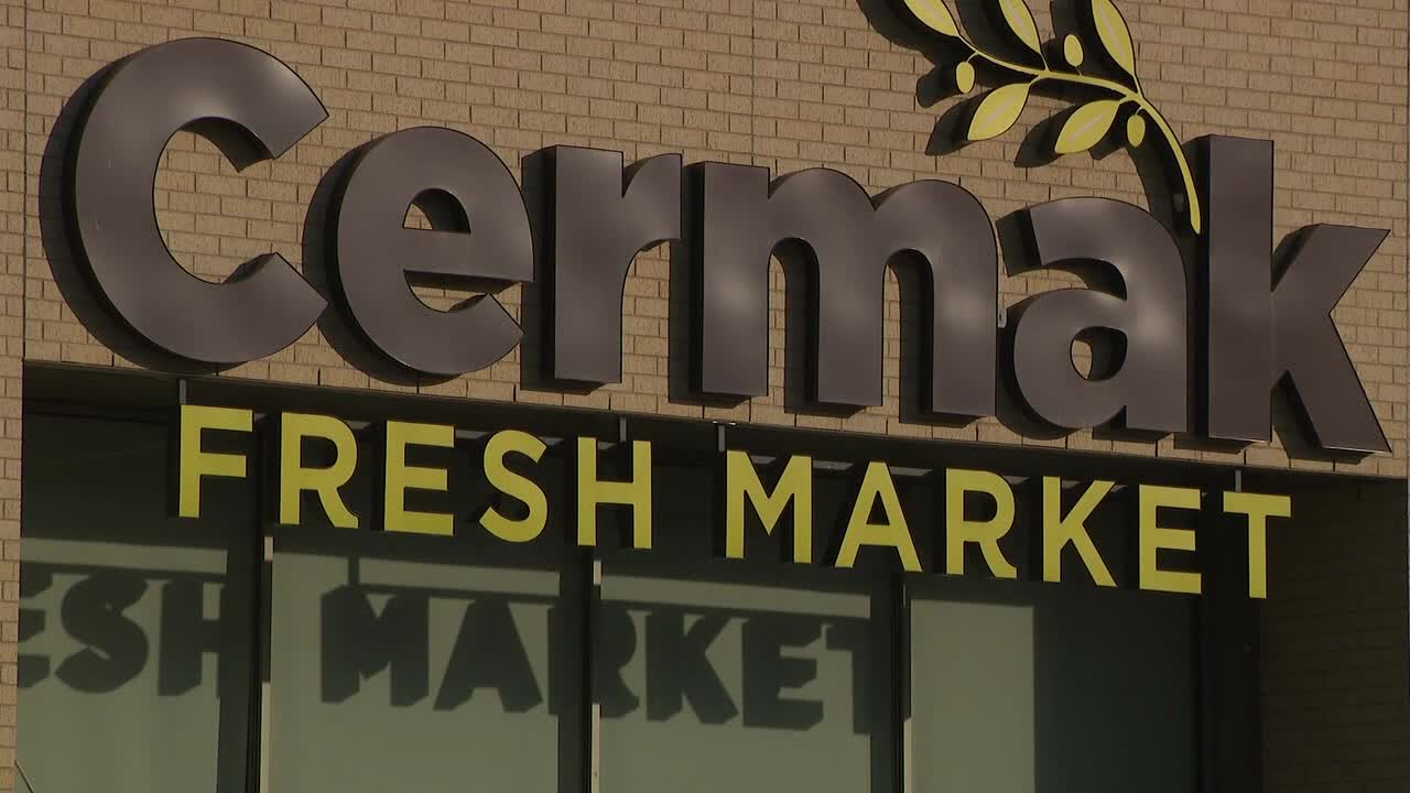 Milwaukee Cermak reopens, sanitation grade pending after closure