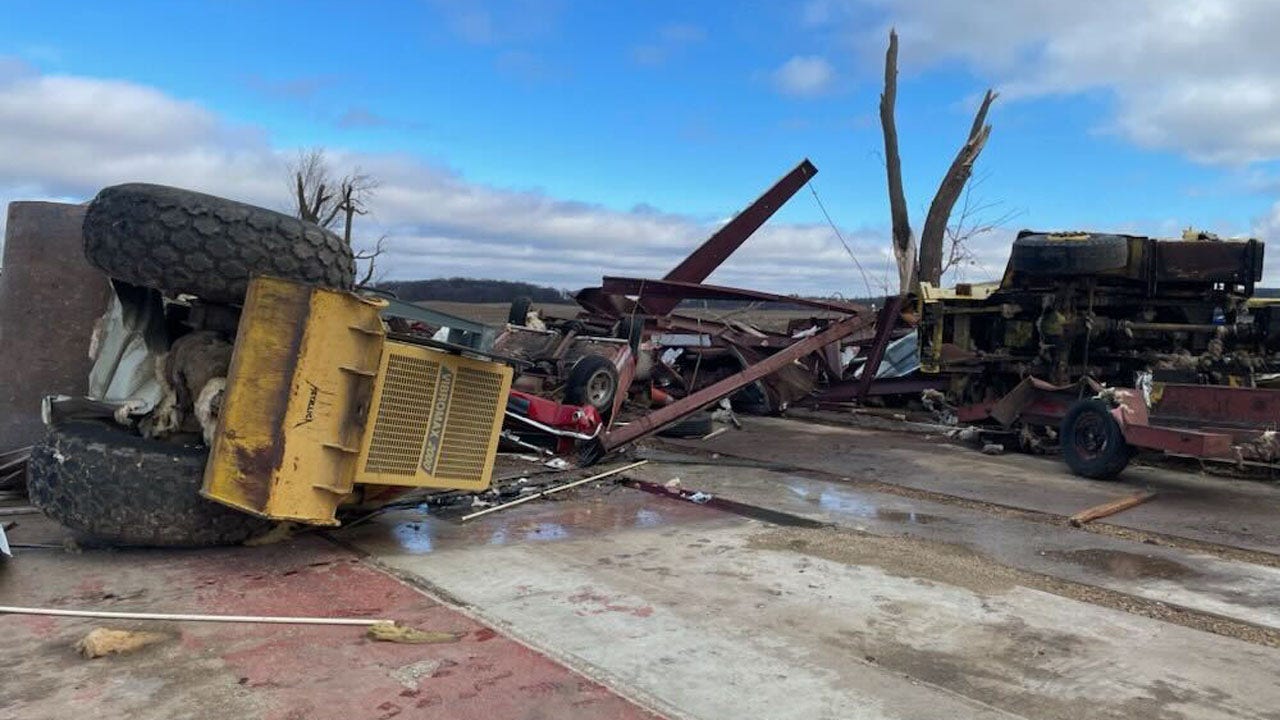 Rock County storm damage; tornado reported in Evansville - Vimarsana News