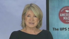 Martha Stewart 'smuggled food' into prison?