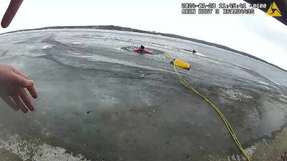 Geneva Lake water rescue, Williams Bay officer pulls woman to shore