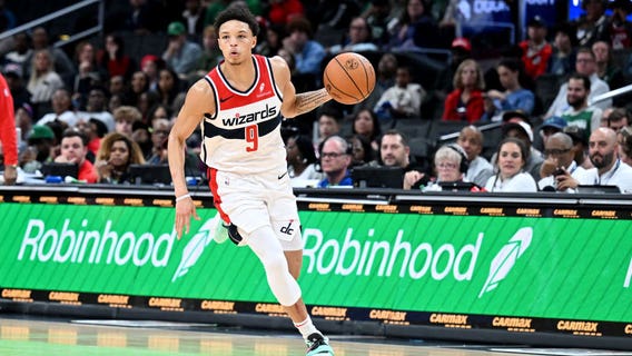 Milwaukee Bucks sign Ryan Rollins to 2-way contract