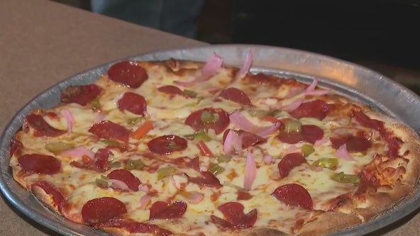 Lisa's Pizza in Milwaukee; new owners carry on tradition