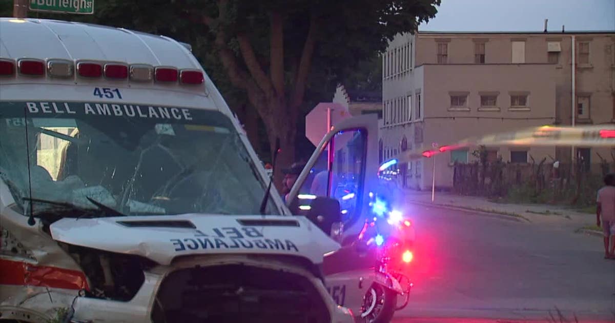 Milwaukee crash, police squad and Bell Ambulance: dashcam video | FOX6 ...