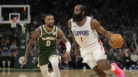 Bucks beat Clippers for 6th straight victory