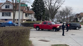 Milwaukee police chase into West Allis, 2 taken into custody