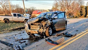 Kenosha County crash, 3 injured; damaged car driven half a mile