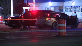 Milwaukee stolen vehicle crash, 76th and Hampton, ran red light
