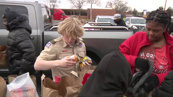 Feeding America, Boy Scouts collect food for community: 'So grateful'