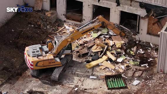 Northridge Mall: Demo begins on Milwaukee-owned Boston Store property