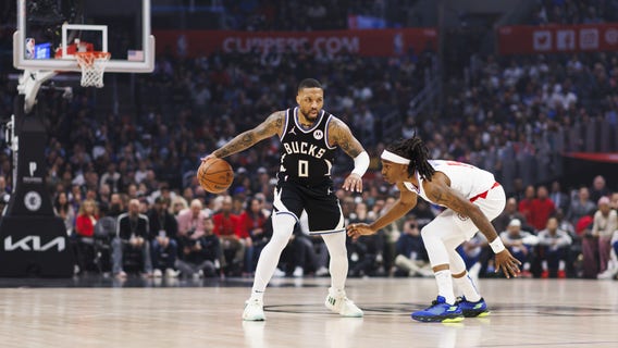 Bucks beat Clippers, Damian Lillard scores 16 in 4th quarter