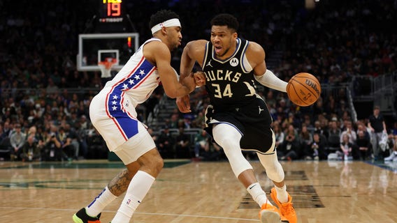 Bucks beat the 76ers, Giannis Antetokounmpo scores 32 points