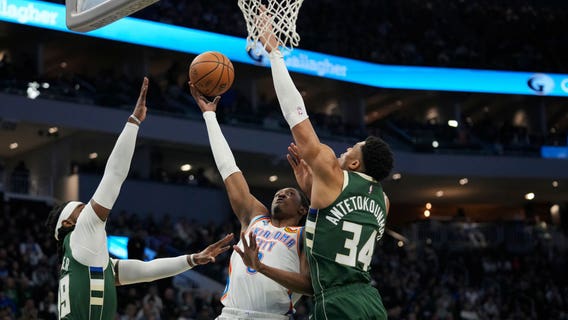 Bucks roll past Thunder, 118-93
