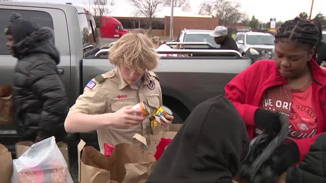 Feeding America, Boy Scouts collect food for community: 'So grateful'