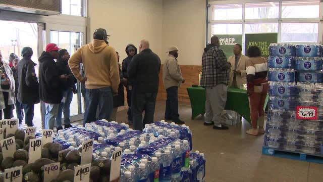 Milwaukee grocery gift card giveaway aims to provide cost relief