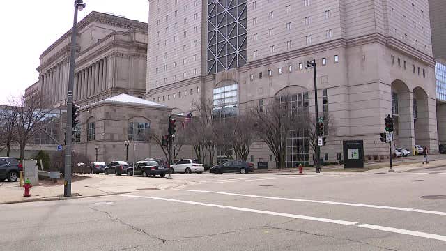 Sergeant stabbed outside Milwaukee County Jail, man now charged