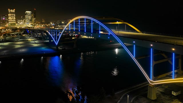 Hoan Bridge lit for Hunger Task Force's spring fundraiser