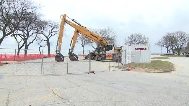 Milwaukee North Point parking lot construction; sewer system collapse