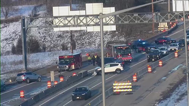 I-894 crash at Loomis Road, 3 sent to hospital