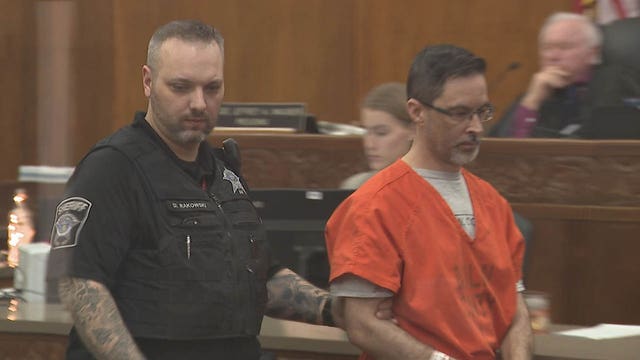 Child sex assault, former Milwaukee teacher gets 20 years in prison