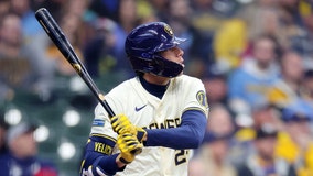 Brewers beat Twins, Christian Yelich homers in home opener