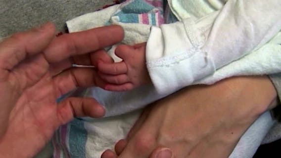 Bridge Project helping Milwaukee mothers, babies; no strings attached