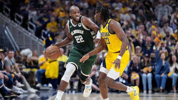 Bucks lose to Pacers, Milwaukee on brink of elimination