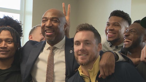 Vin Baker uses sobriety journey to help those fighting addiction