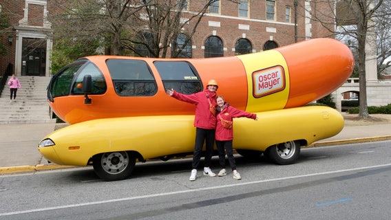 Oscar Mayer Wienermobile headed to Milwaukee area Sendik's stores