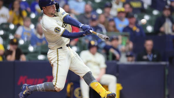 Padres beat Brewers 7-3; 6 runs in the 5th inning