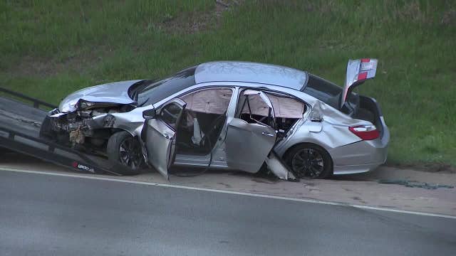 Milwaukee reckless driving, police chase ends with crash into semi