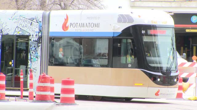 Milwaukee streetcar electrical switches fail due to snow, salt