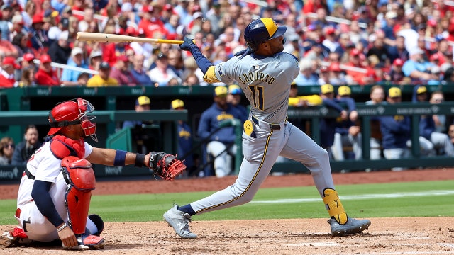 Brewers rout Cardinals; Chourio, Turang, Hoskins homer