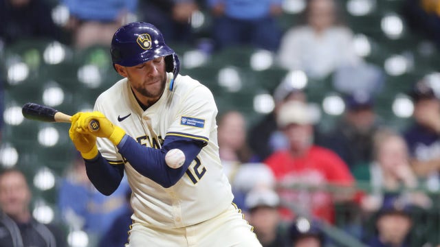 Brewers lose to Rays, Tampa Bay thwarts ninth-inning comeback attempt